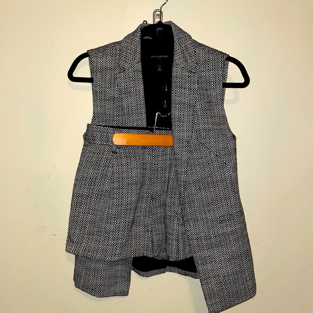 Banana Republic 2 piece shorts suit set Black and white XS EUC